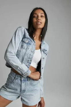 COTTON ON Girlfriend Denim Jacket