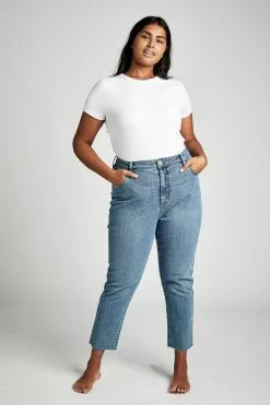 COTTON ON Curve Taylor Mom Jean