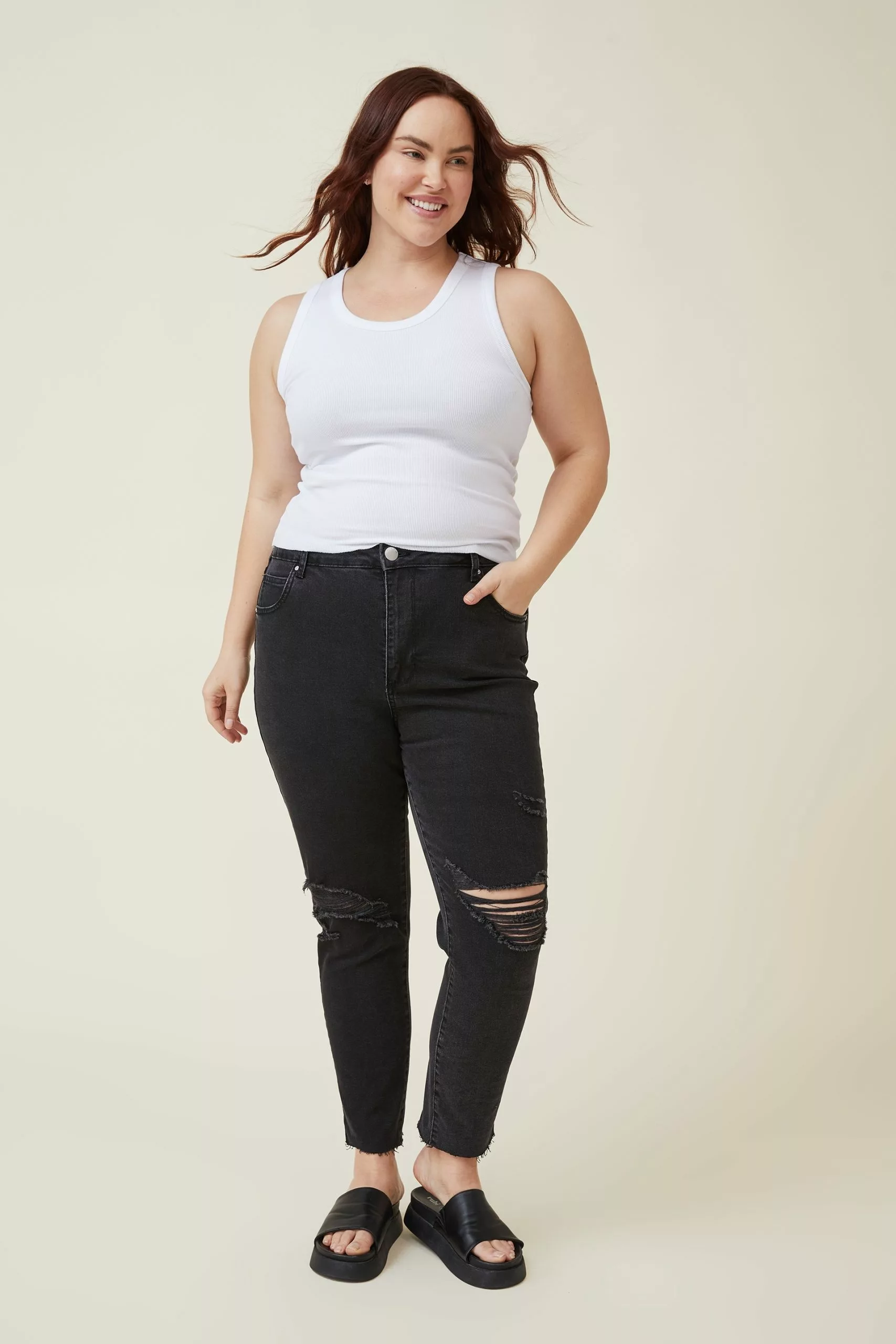 COTTON ON Curve Taylor Mom Jean