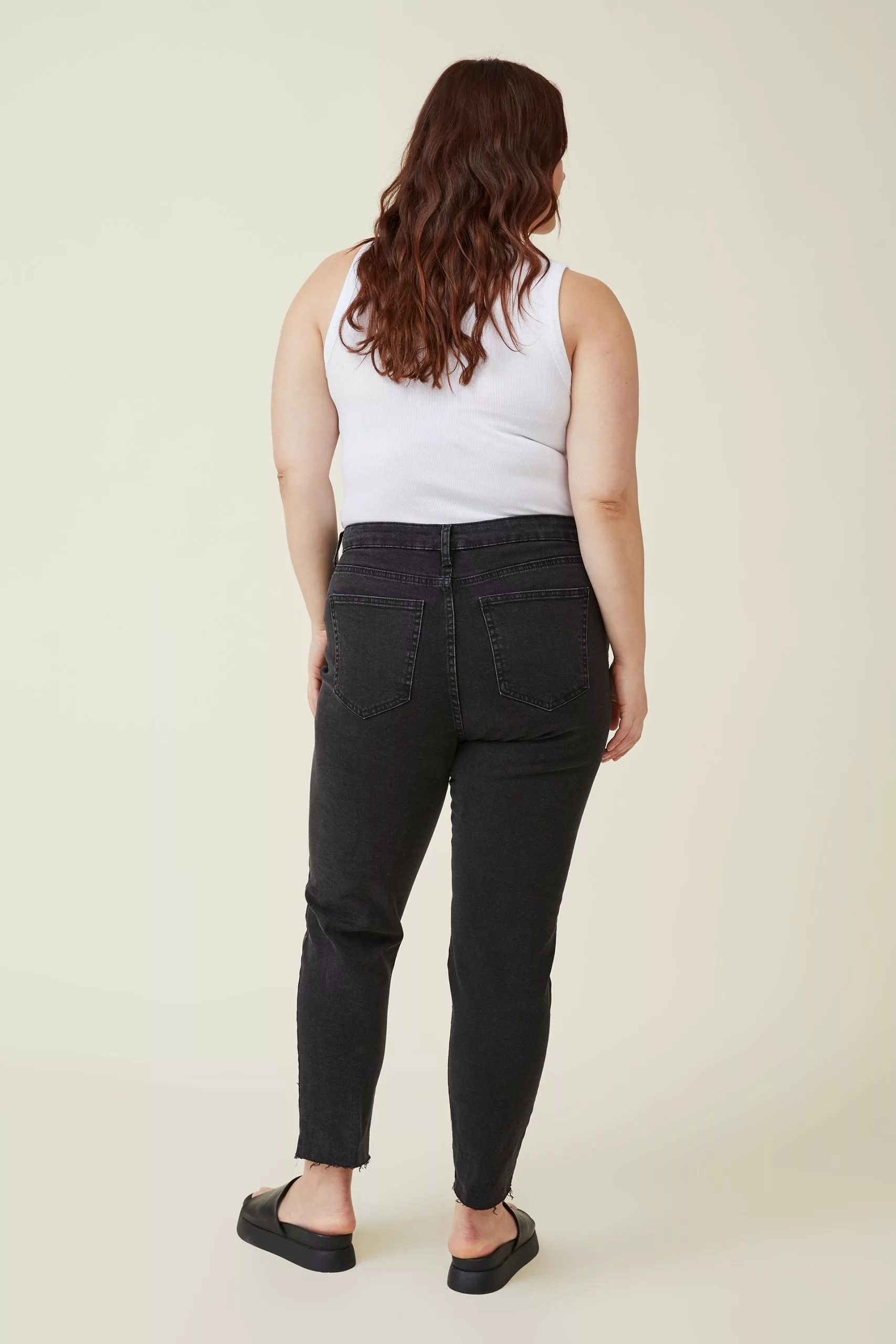 COTTON ON Curve Taylor Mom Jean - Image 3