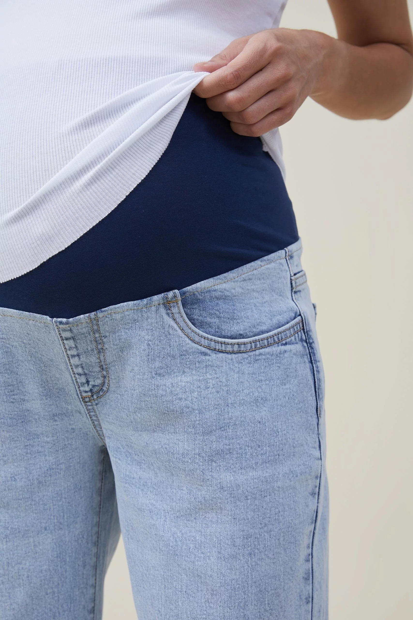 COTTON ON Maternity Straight Stretch Jean (Over Belly) - Image 4