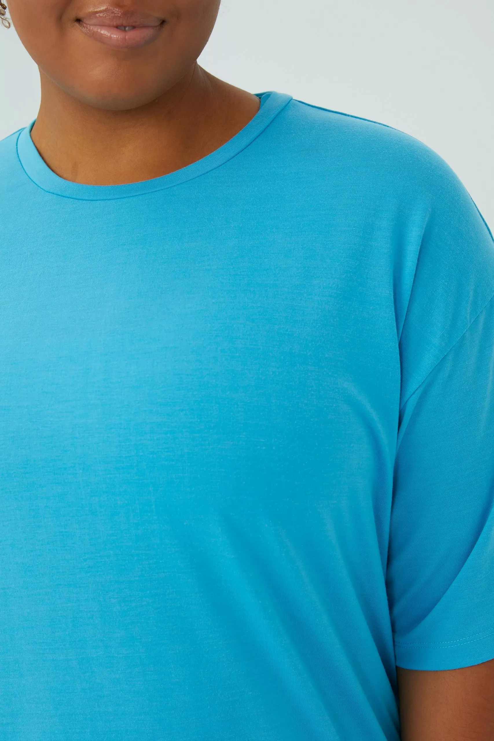 Body Curve Active Boyfriend Tee - Image 2