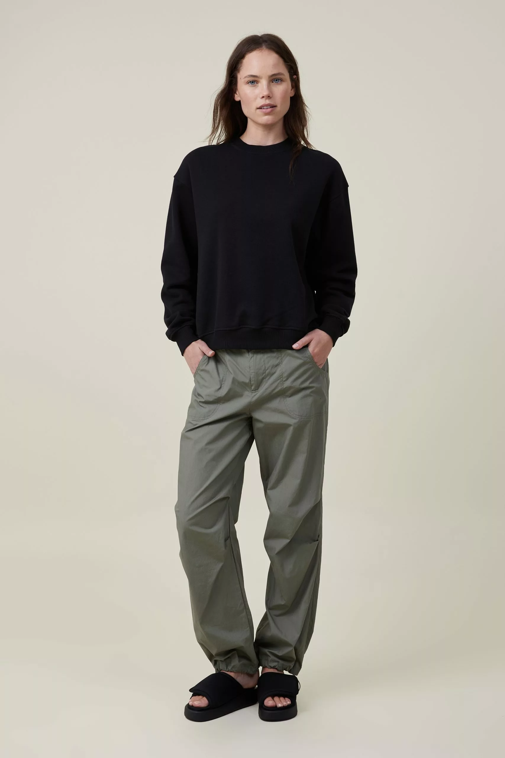 COTTON ON Classic Crew Sweatshirt - Image 4