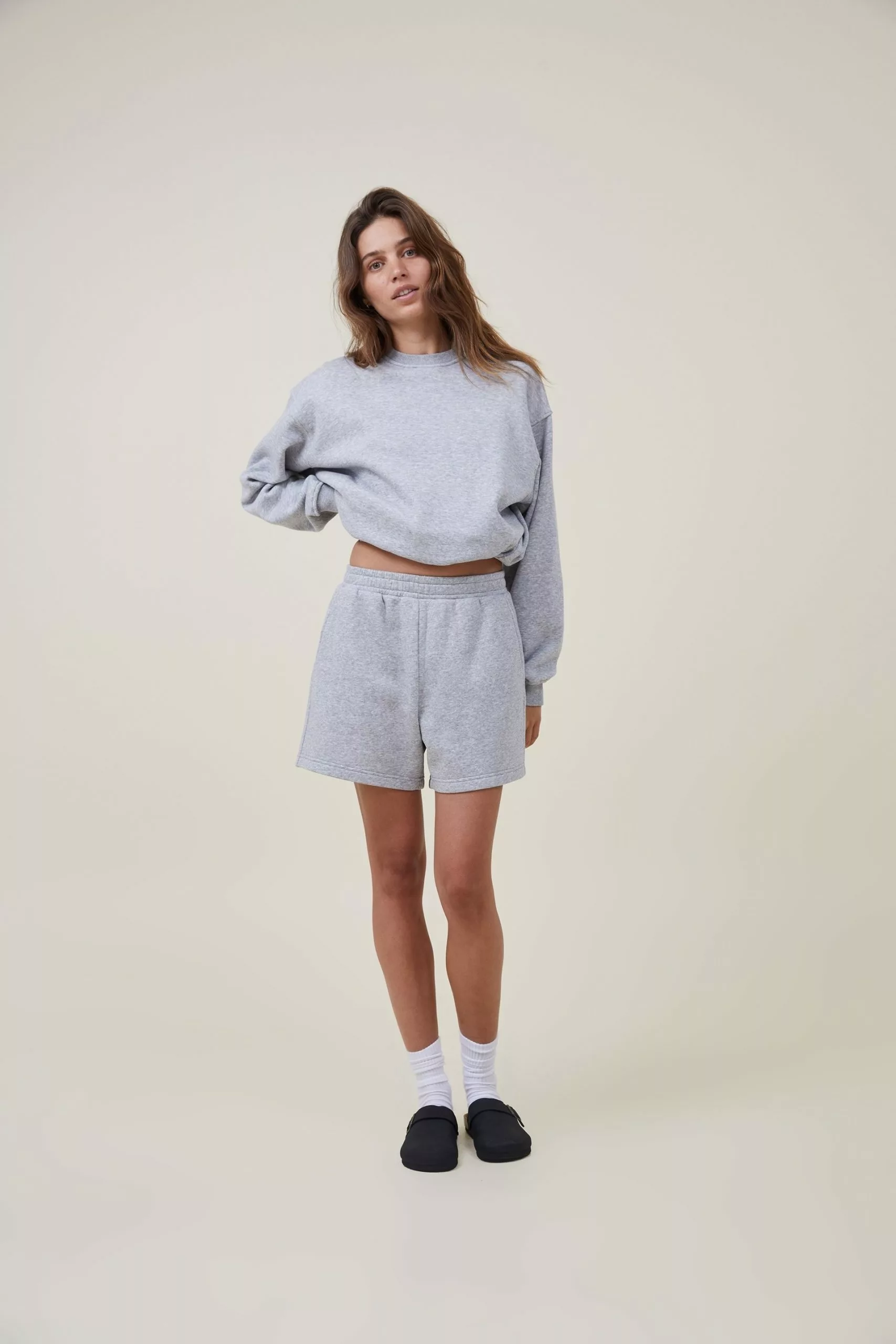 COTTON ON Classic Crew Sweatshirt