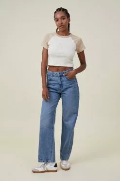 COTTON ON Micro Fit Rib Raglan Graphic Tee