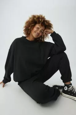 COTTON ON Curve Classic Crew Sweatshirt