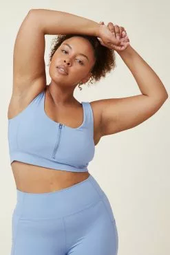 Body Curve Active Ultimate Zip Front Vestlette