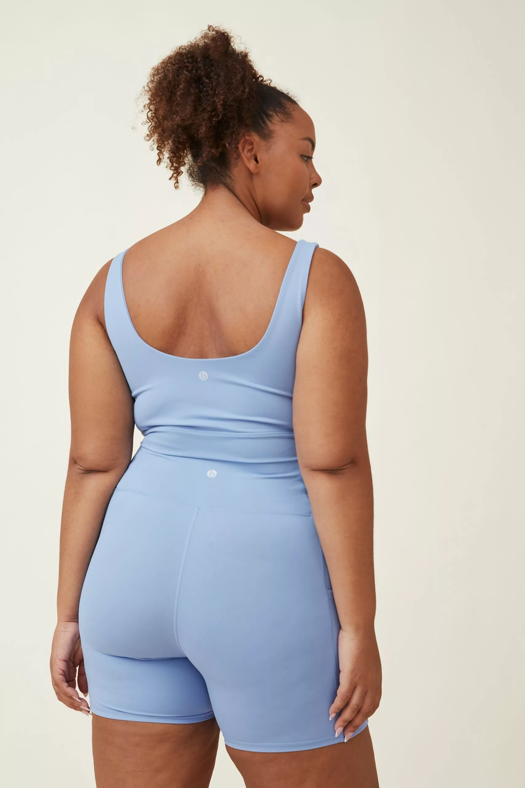 Body Curve Active Ultimate Zip Front Vestlette - Image 3