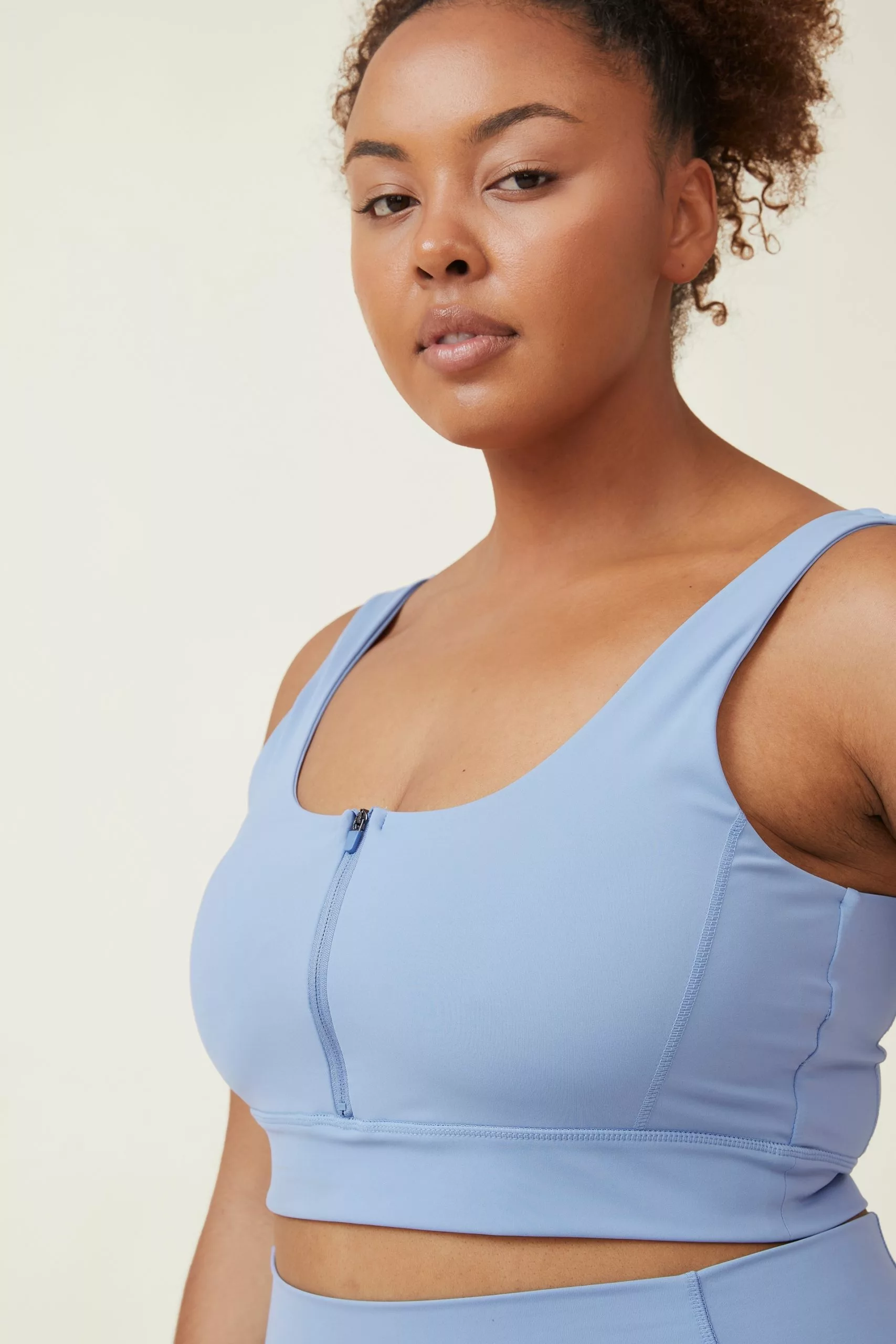 Body Curve Active Ultimate Zip Front Vestlette - Image 4