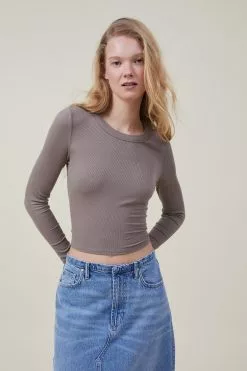 COTTON ON Staple Rib Crew Neck Long Sleeve Top