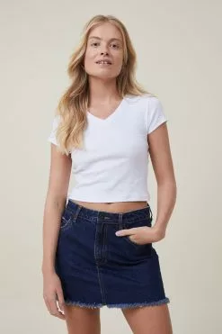 COTTON ON Jamie V Neck Tee