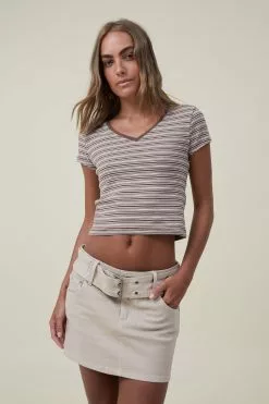 COTTON ON Jamie V Neck Tee