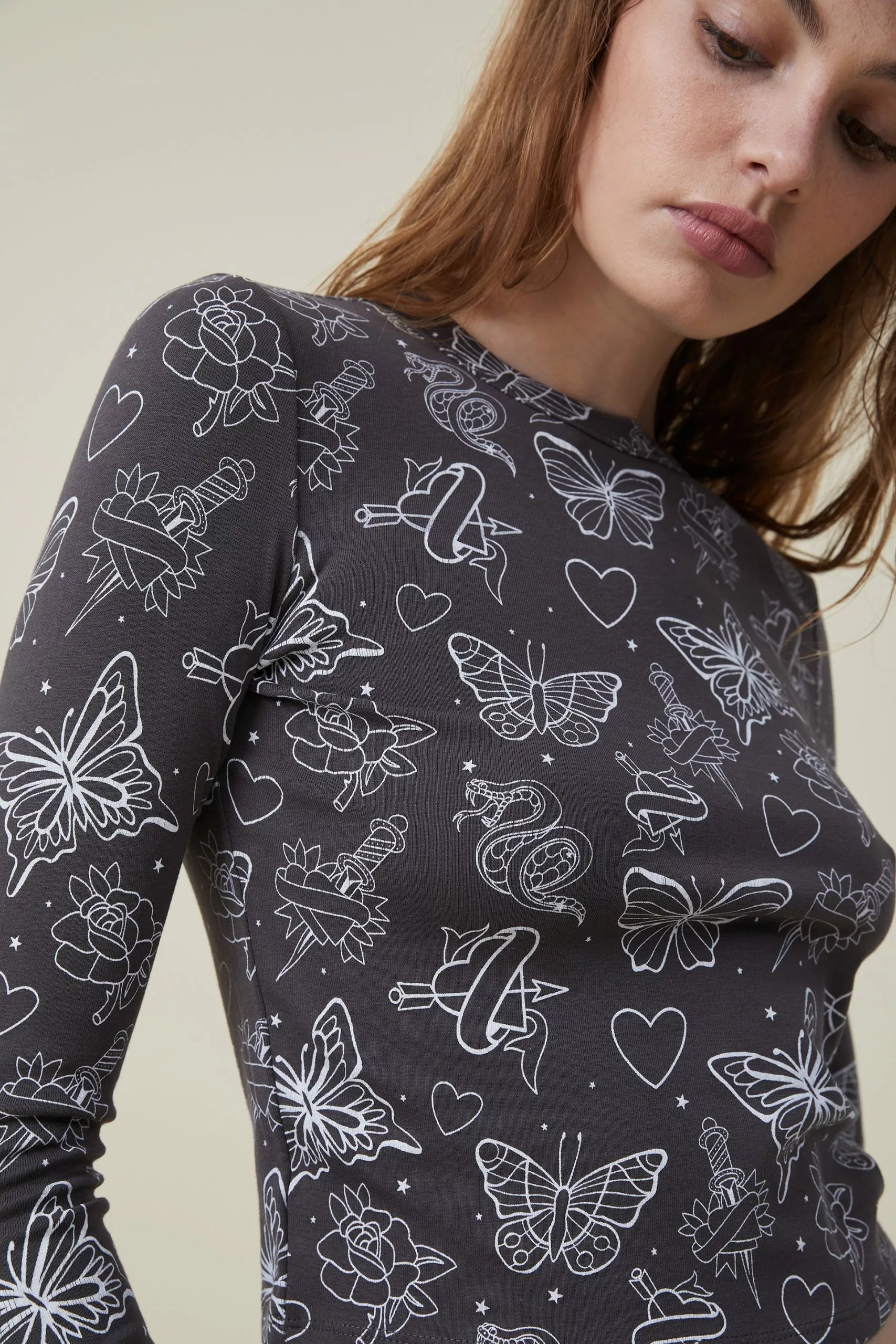 COTTON ON Fitted Rib Graphic Long Sleeve Top - Image 3