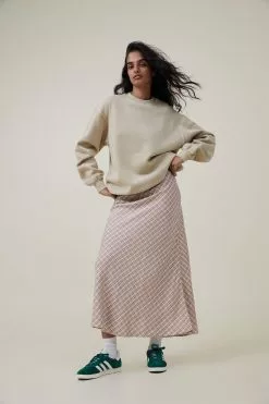 COTTON ON Classic Washed Crew Sweatshirt