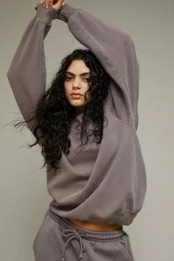 COTTON ON Classic Washed Crew Sweatshirt