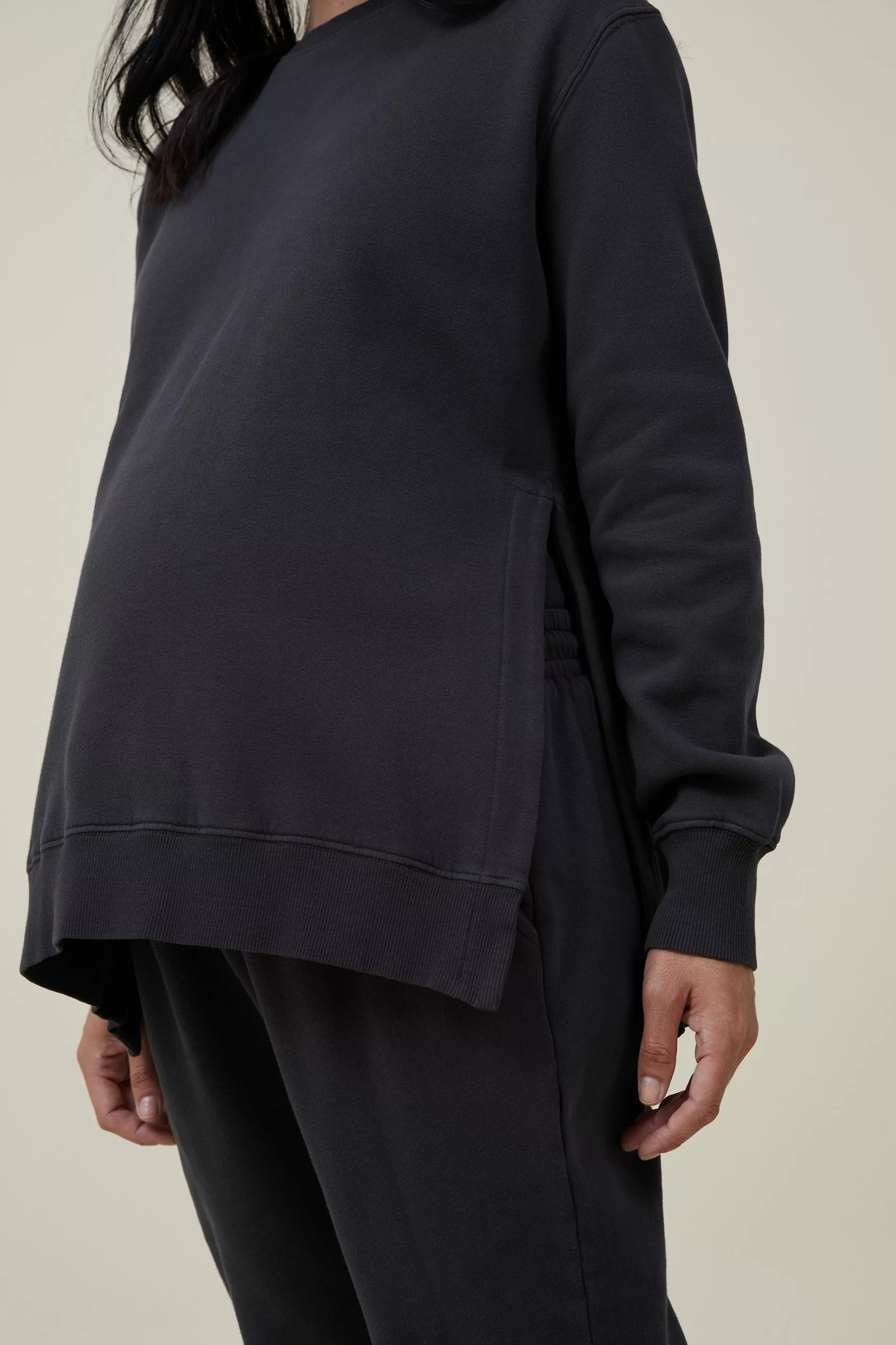 COTTON ON Maternity Classic Washed Side Split Crew Fleece - Image 2
