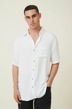 COTTON ON Cuban Short Sleeve Shirt