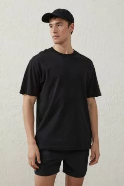 COTTON ON Active Tech Short