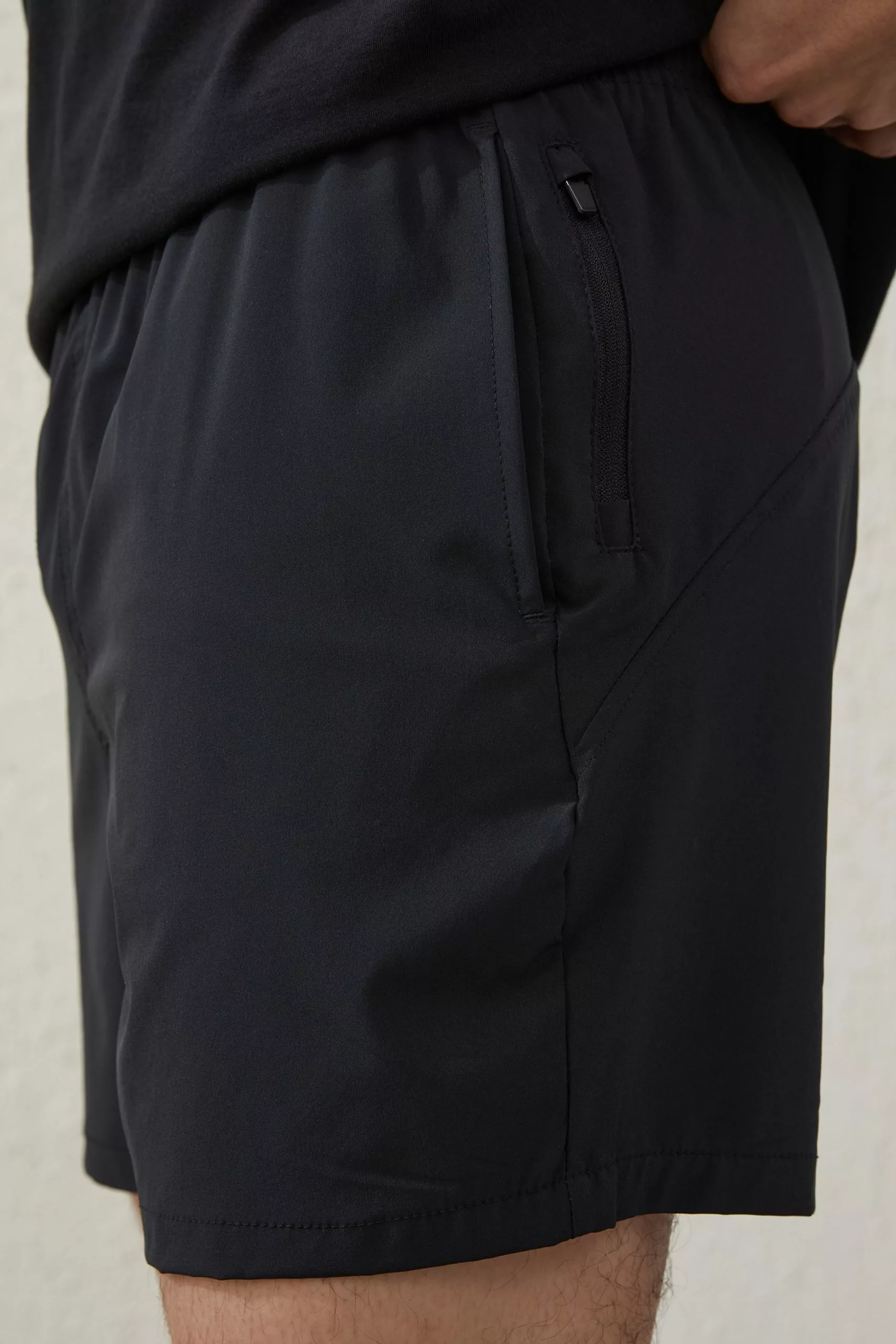 COTTON ON Active Tech Short - Image 4