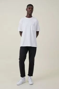 COTTON ON Relaxed Tapered Jean
