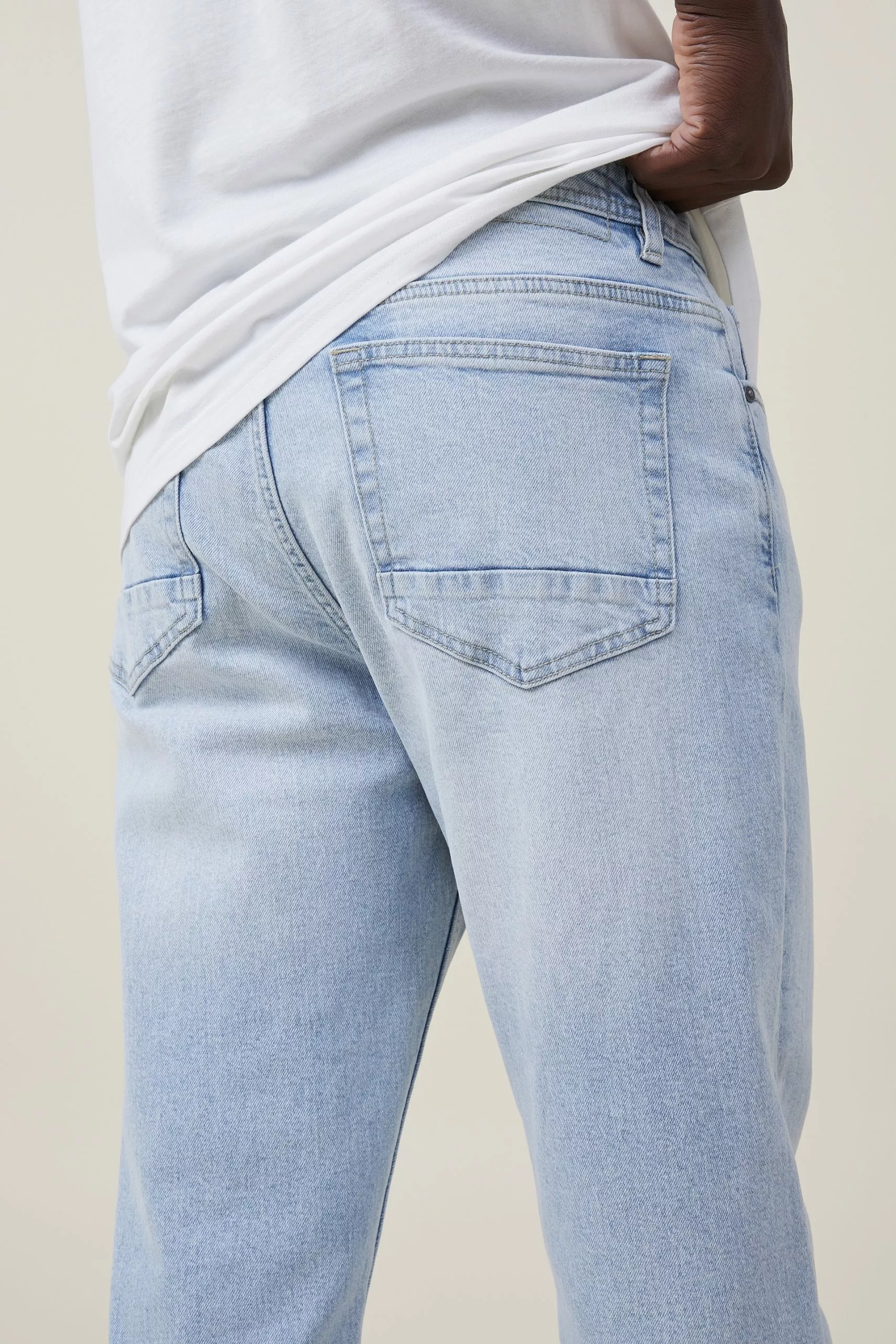 COTTON ON Relaxed Tapered Jean - Image 3
