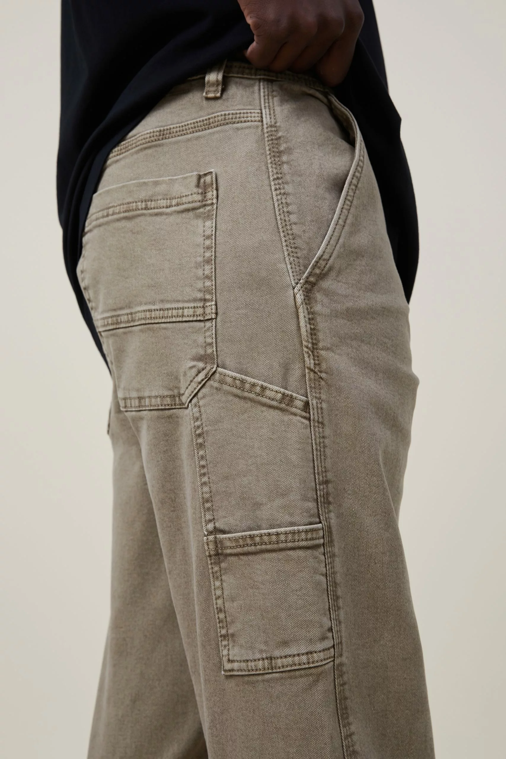 COTTON ON Relaxed Tapered Jean - Image 3