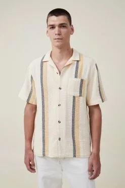 COTTON ON Palma Short Sleeve Shirt