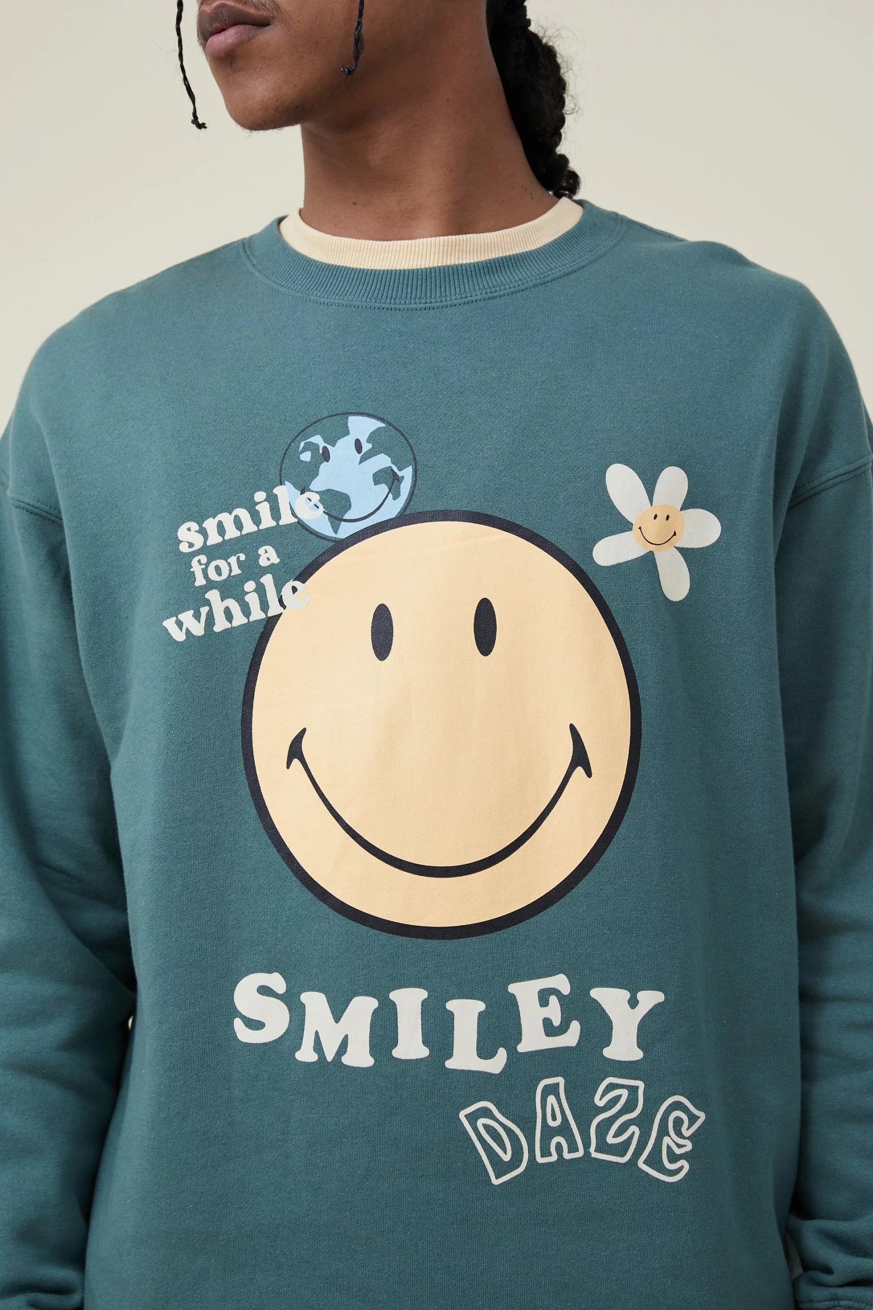 COTTON ON Smiley Crew Fleece - Image 4