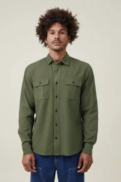 COTTON ON Greenpoint Long Sleeve Shirt