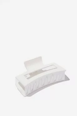 Rubi Amber Hair Claw