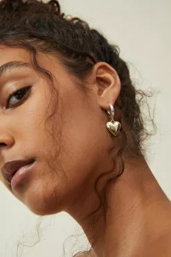 Rubi Mid Charm Earring