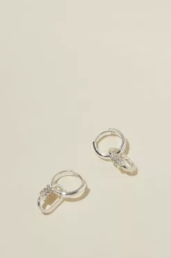 Rubi Mid Charm Earring