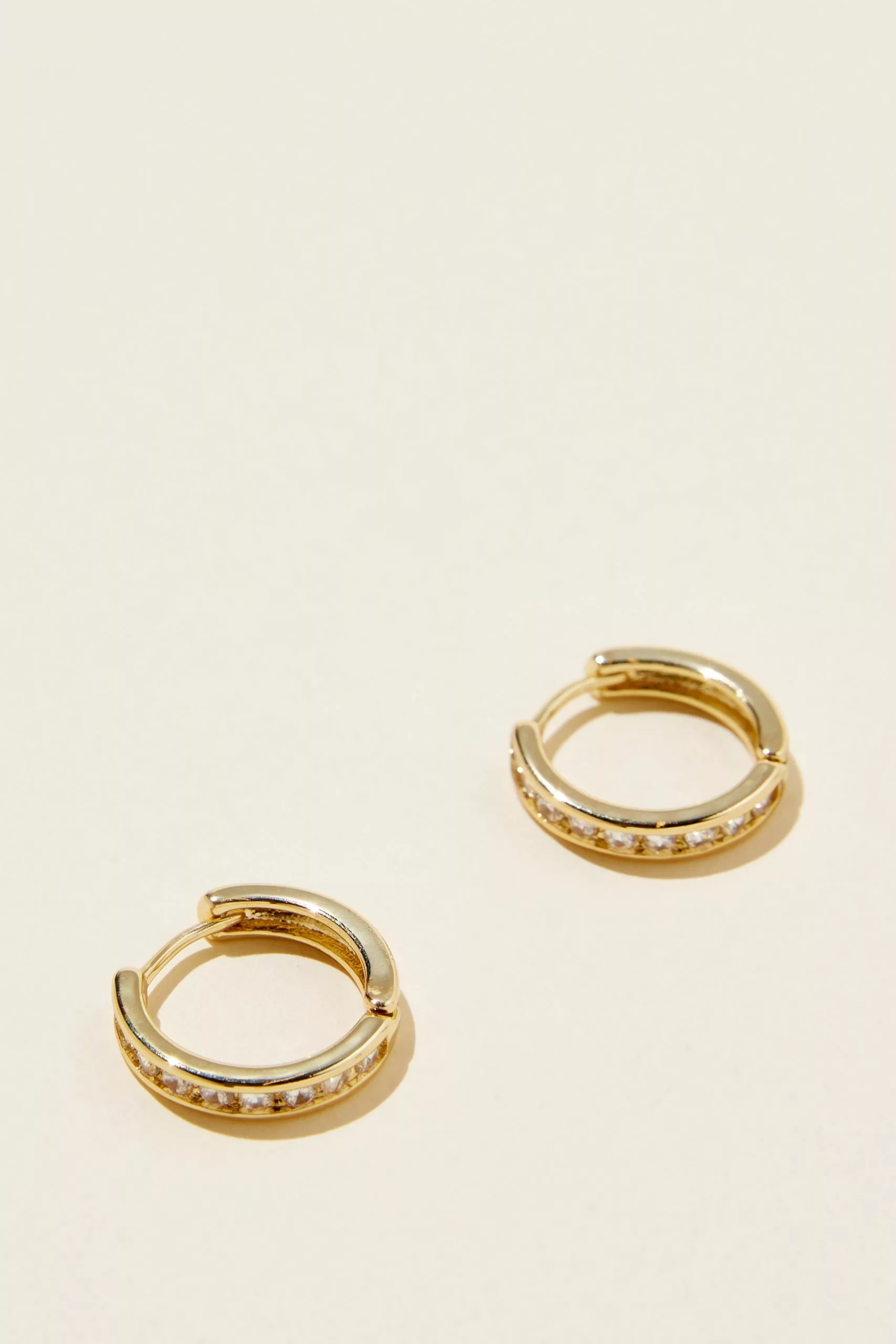 Rubi Small Hoop Earring