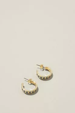 Rubi Mid Hoop Earring