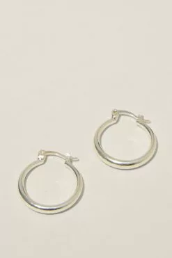 Rubi Mid Hoop Earring