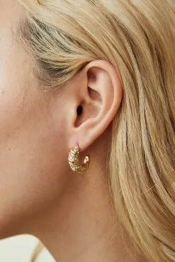 Rubi Mid Hoop Earring