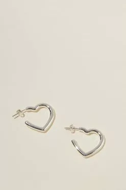 Rubi Mid Hoop Earring