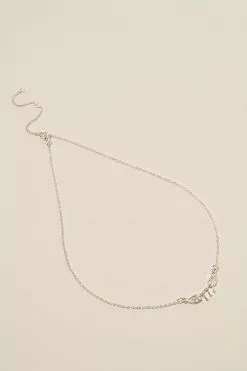 Rubi Pendant Necklace