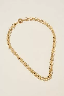 Rubi Mid Chain Necklace