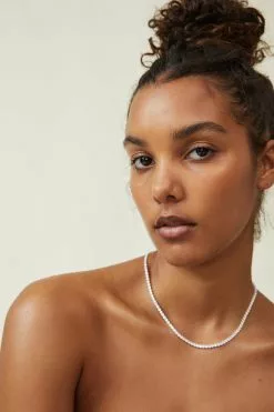 Rubi Mid Chain Necklace