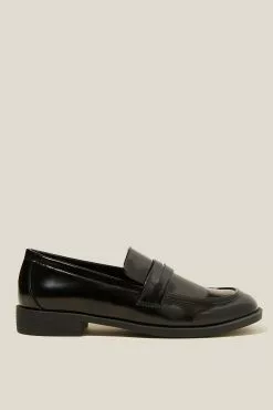 Rubi Lola Classic Loafer