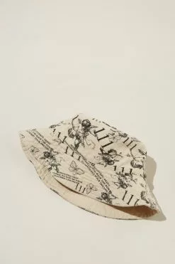 Rubi Bianca Bucket Hat