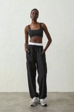 Body Woven Cargo Pant