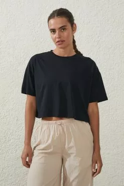 Body Relaxed Active Recycled Graphic T-Shirt