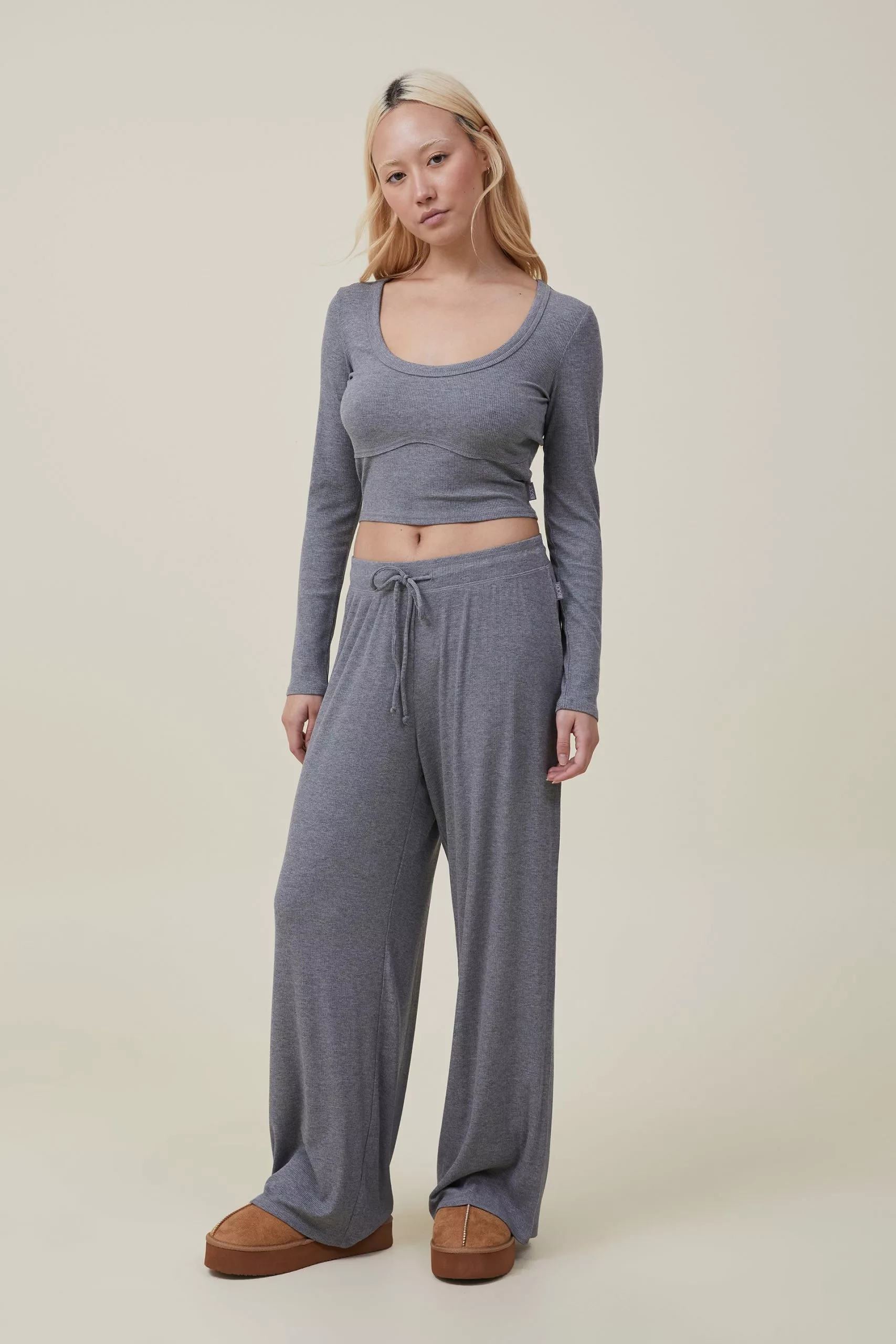 Body Sleep Recovery Cropped Long Sleeve Top - Image 4