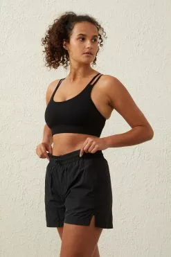 Body Seamless Strappy Back Crop