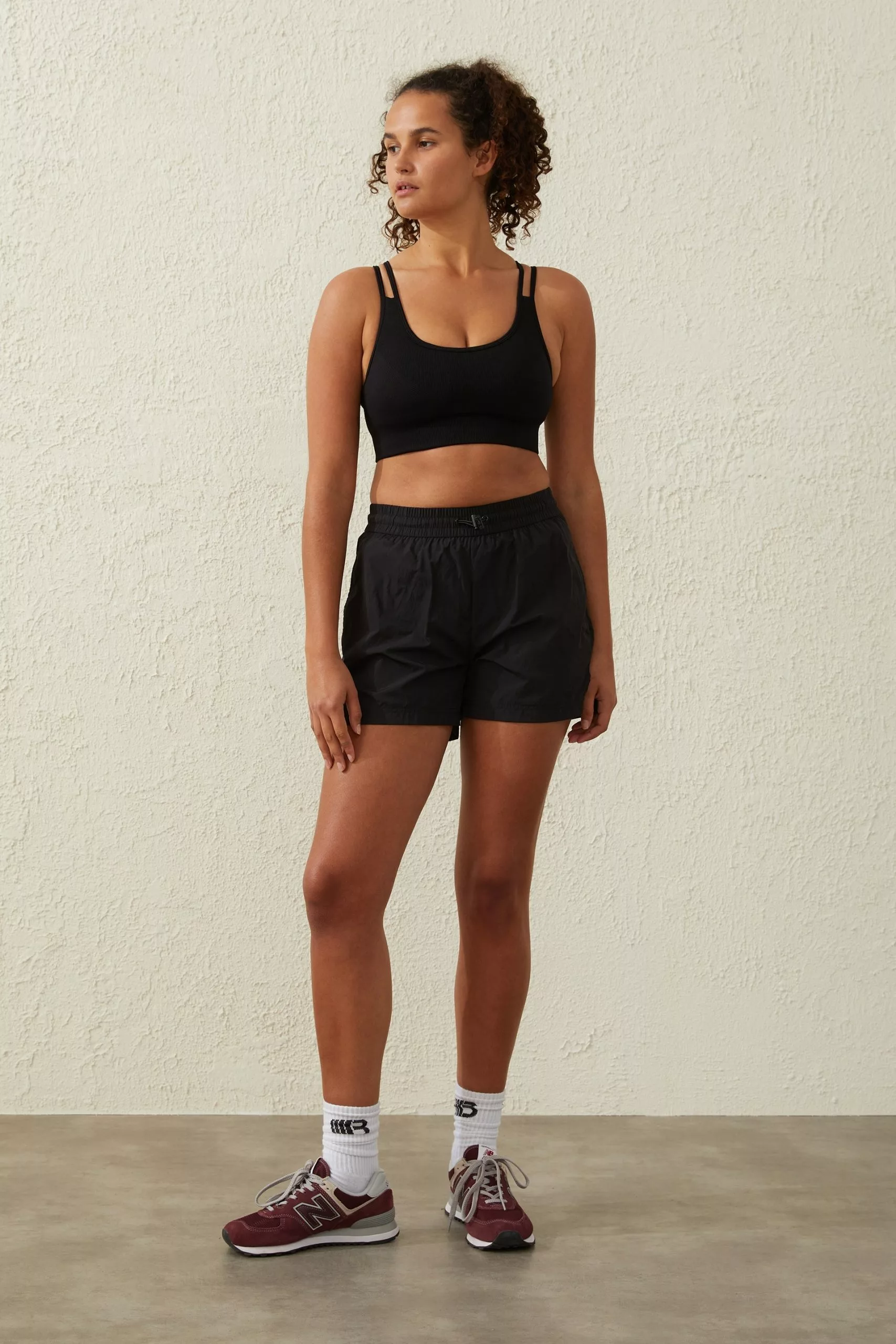 Body Seamless Strappy Back Crop - Image 4