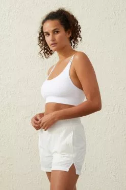 Body Seamless Strappy Back Crop