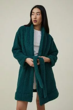 Body The Hotel Luxe Snuggle Robe