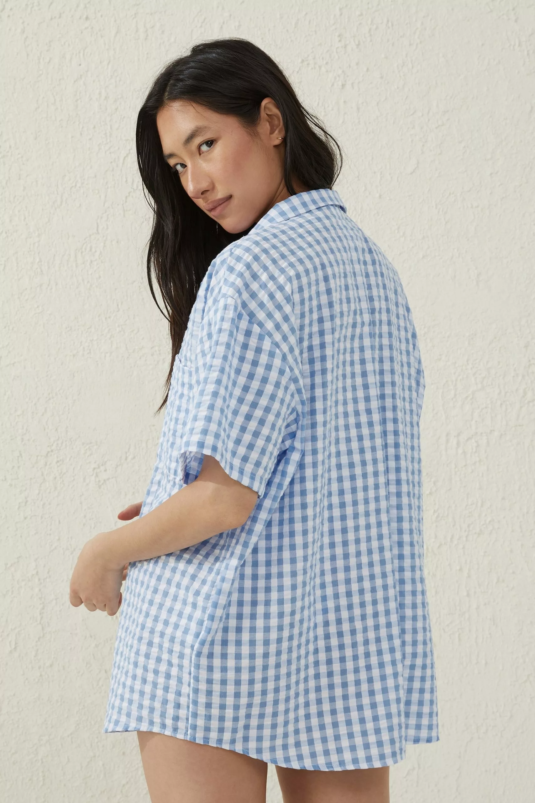 Body Short Sleeve Swing Beach Shirt - Image 3